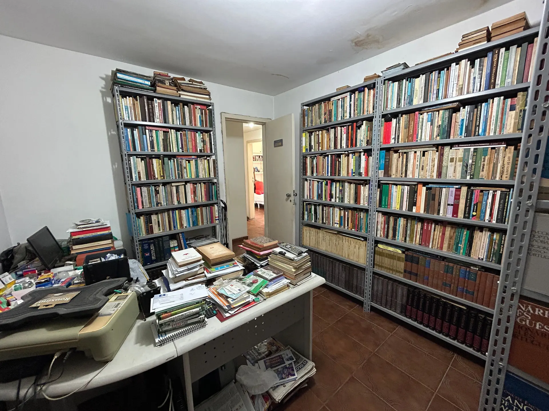 Furnished 4-bedroom rental apartment with 5 parking spaces — photo 50