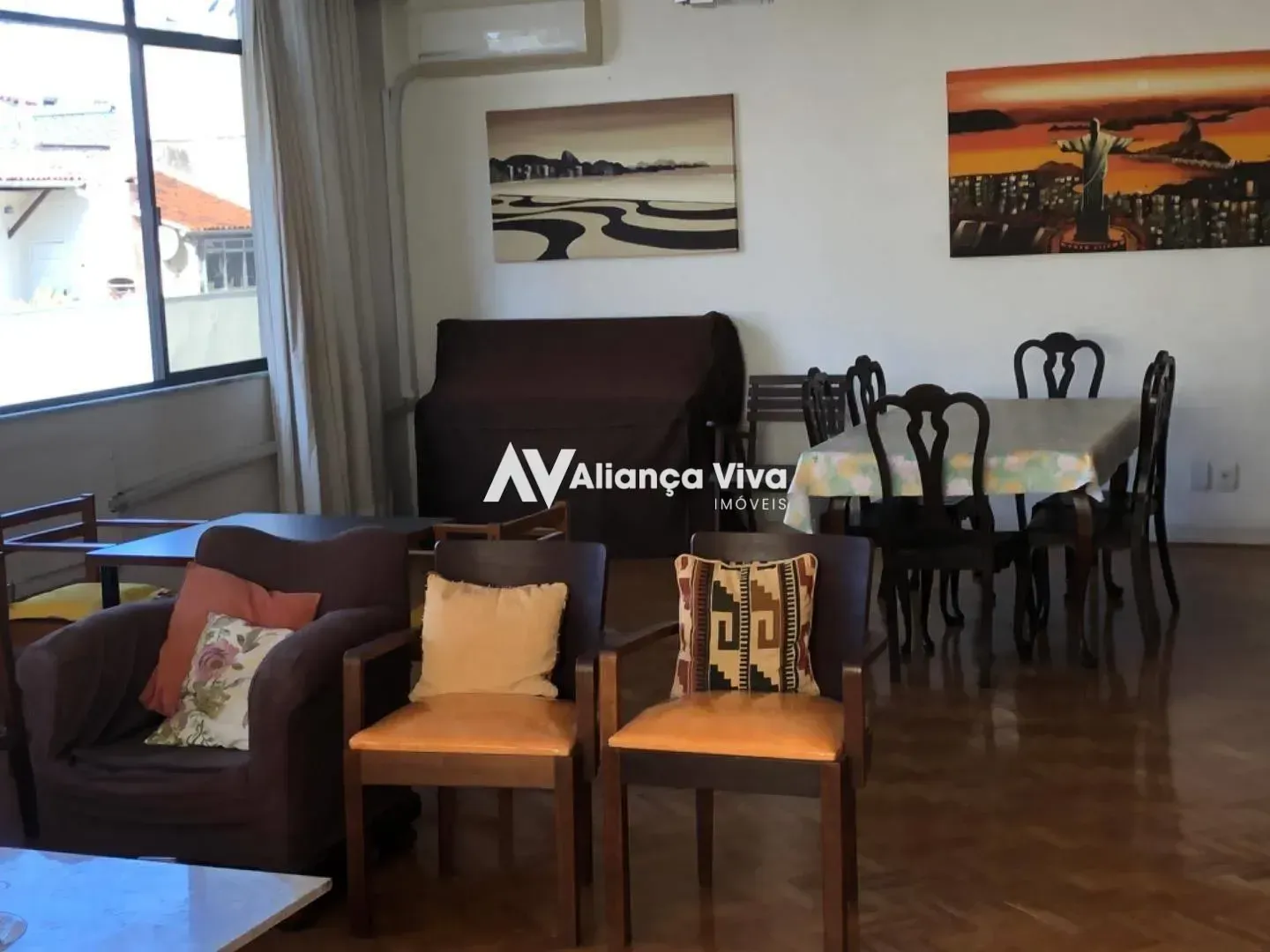 Top-floor apartment with 3 bedrooms and 3 bathrooms — photo 16