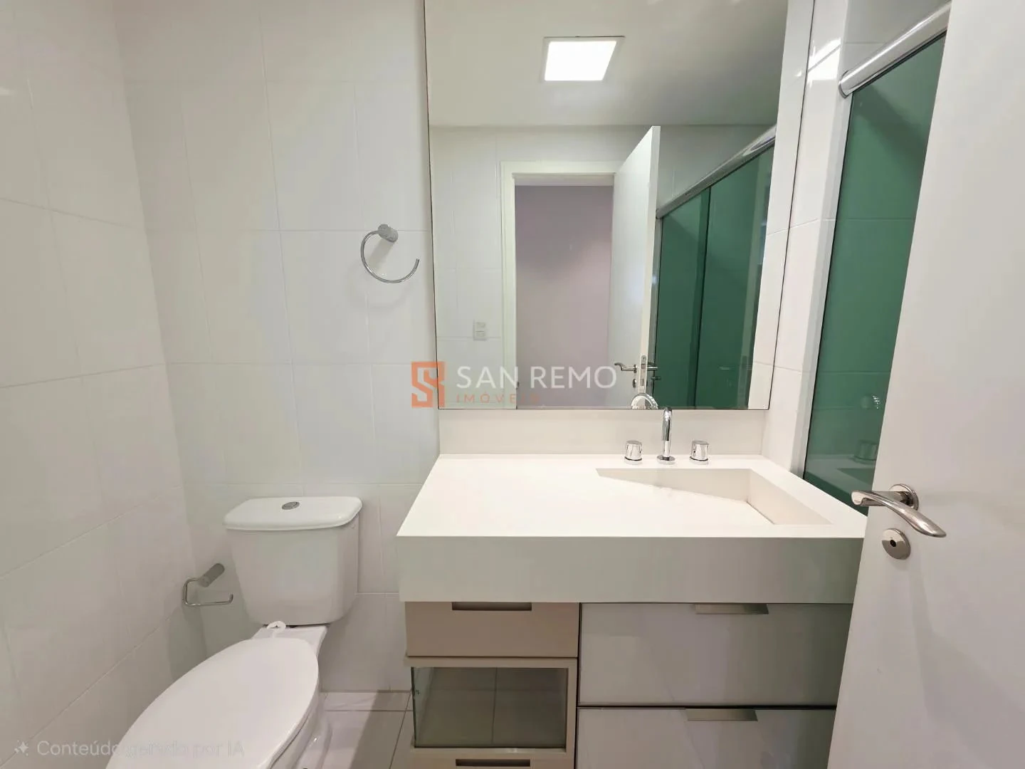 2-bedroom apartment in a building with a gym — photo 7