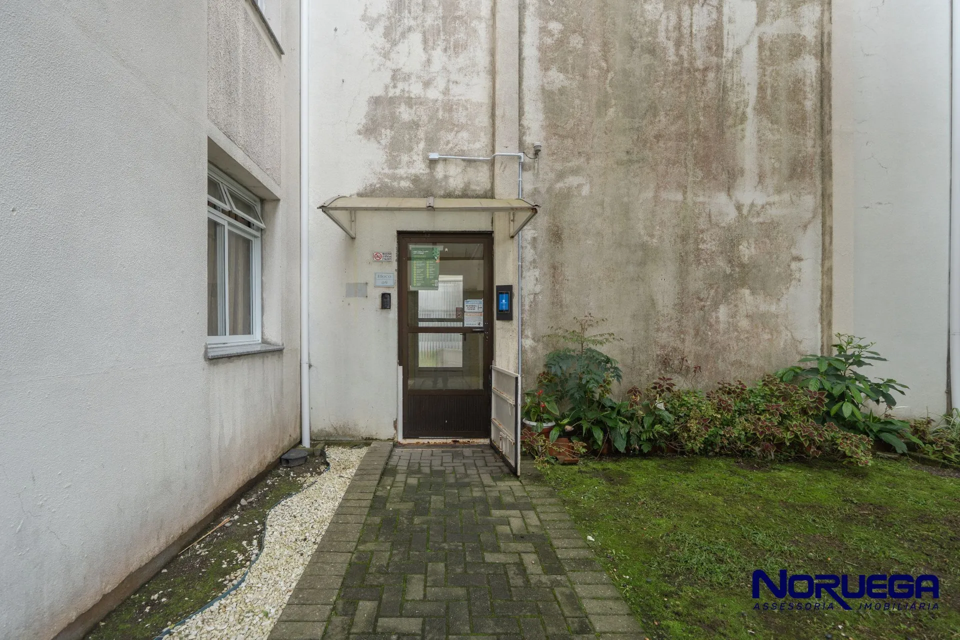 3-bedroom apartment with a washing machine in Curitiba — photo 25