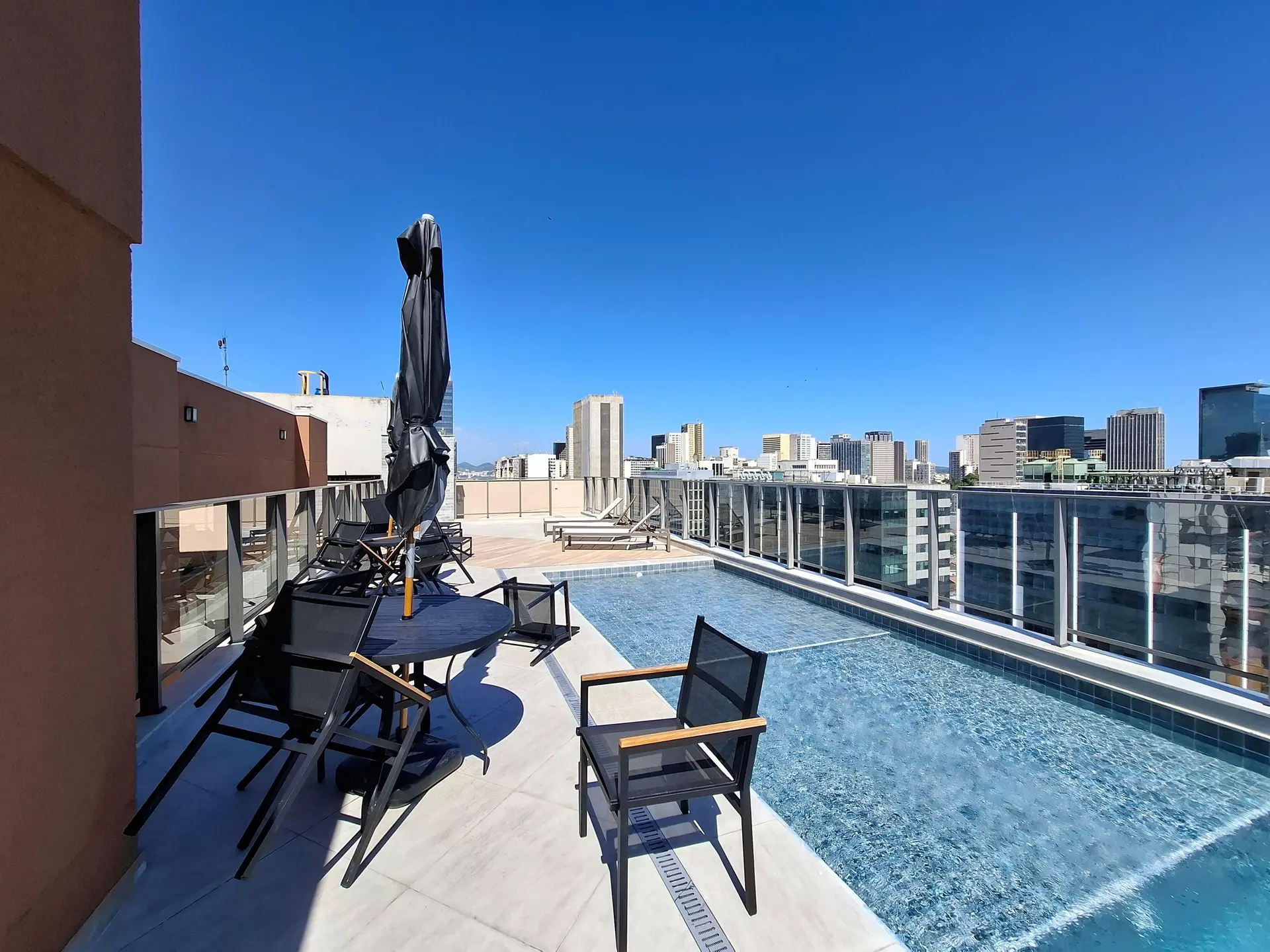 1-bedroom apartment with a balcony and washing machine — photo 7