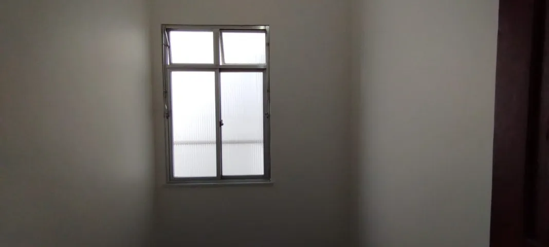 Unfurnished 3-bedroom apartment with balcony — photo 13