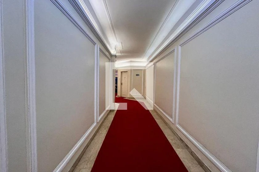 3-bedroom apartment with 301 m² and no parking — photo 37