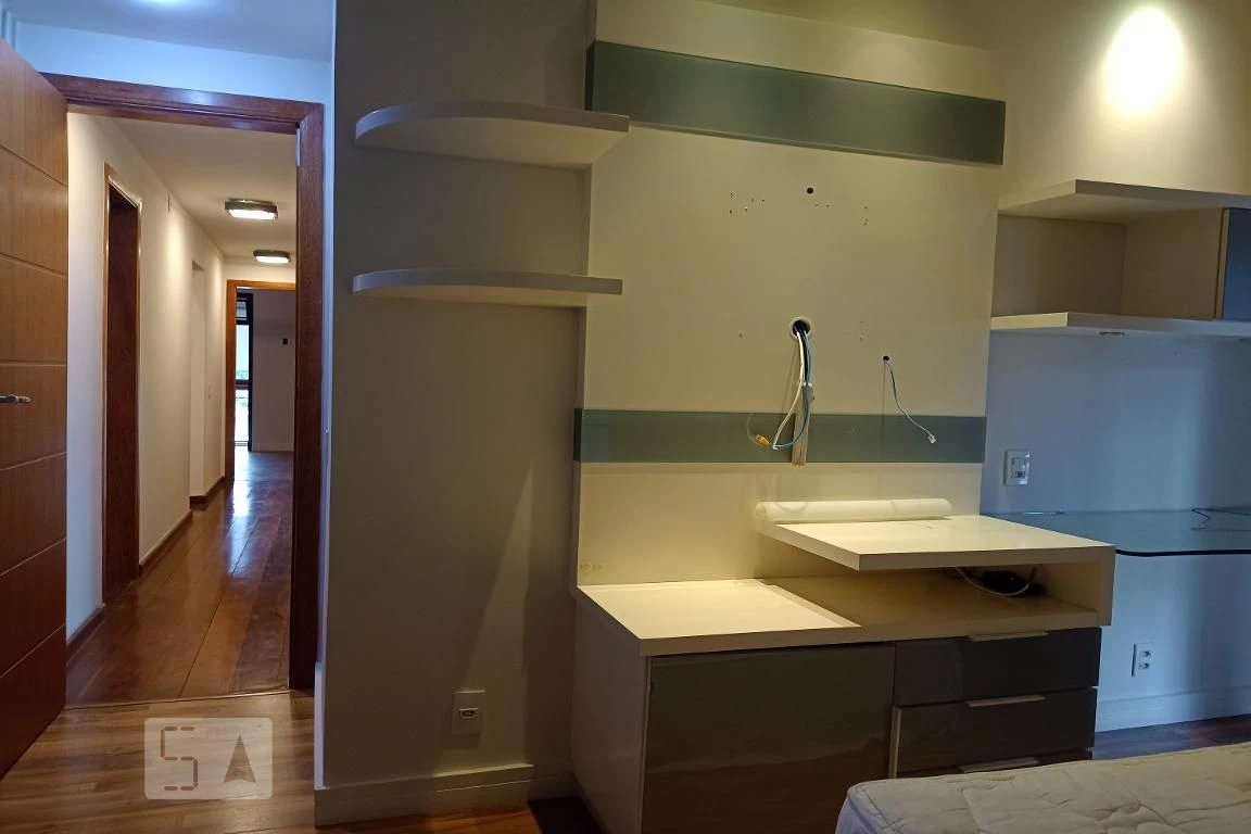 Apartamento de 4 quartos com janelas do piso ao teto — photo 55