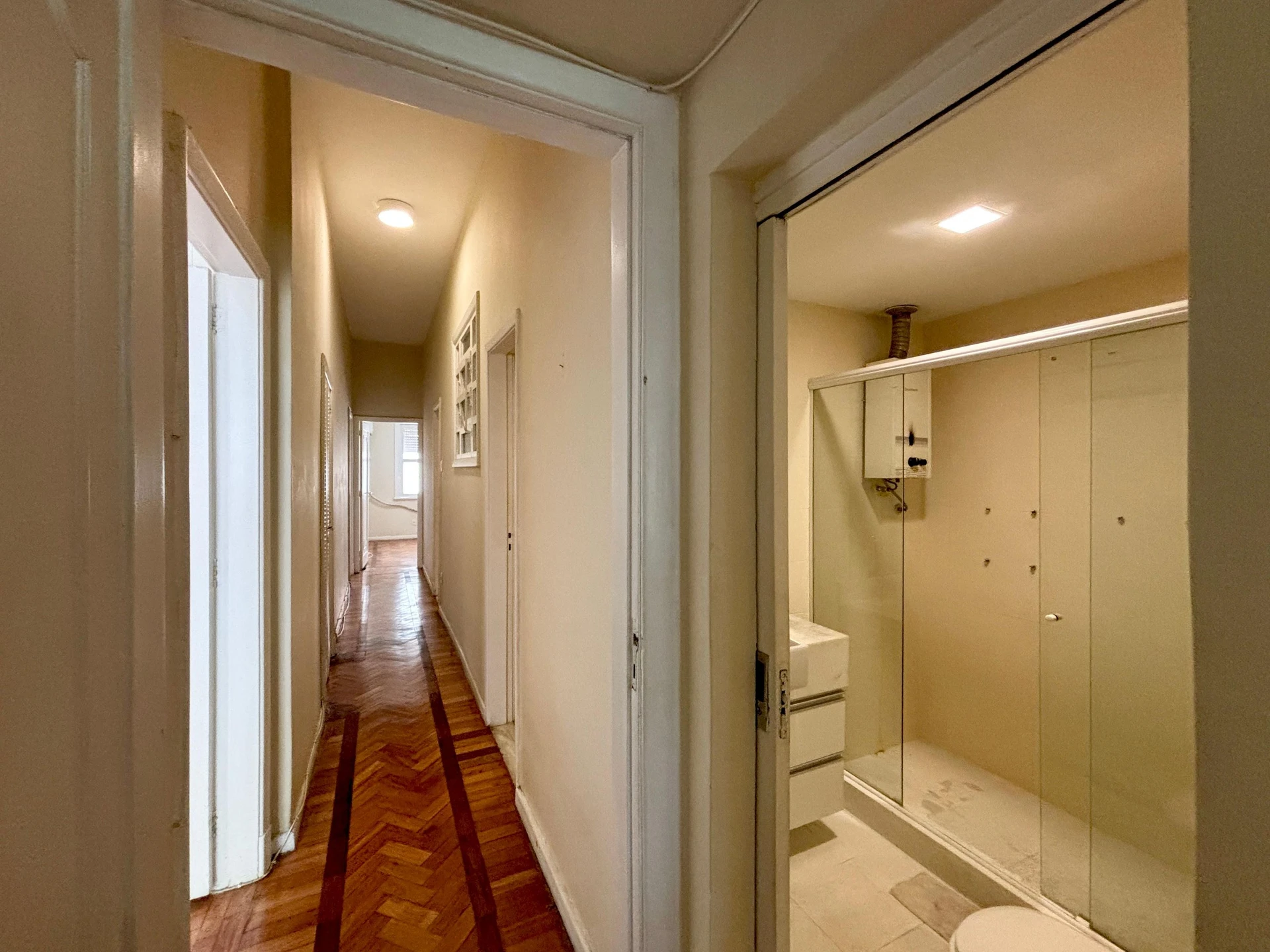 3-bedroom apartment with 2 bathrooms — photo 15