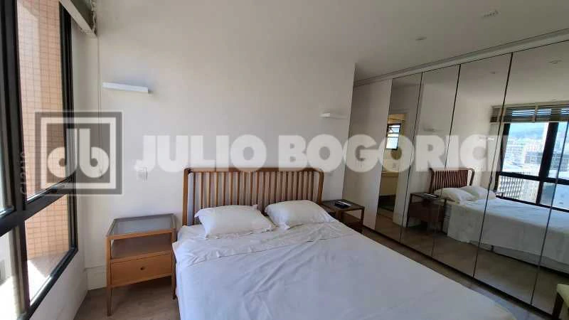 62 m² furnished apartment with 2 en-suite bedrooms — photo 3