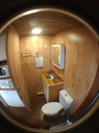 Furnished 25 m² house with 1 bedroom and glass shower — photo 10