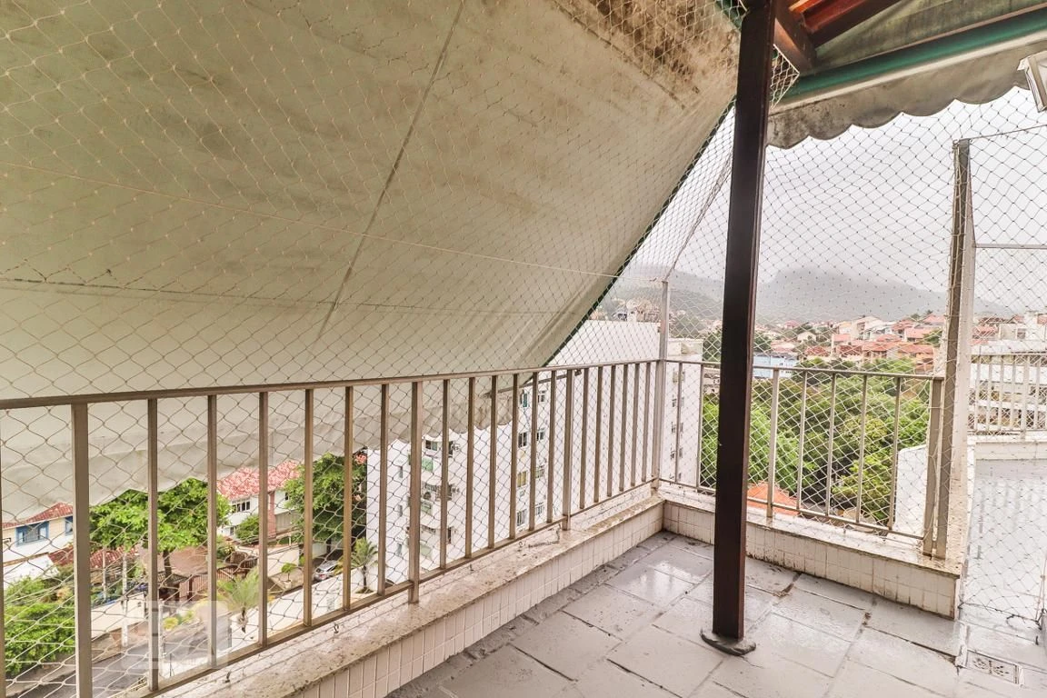Mountain view in a 3-bedroom apartment, 149 m² — photo 11