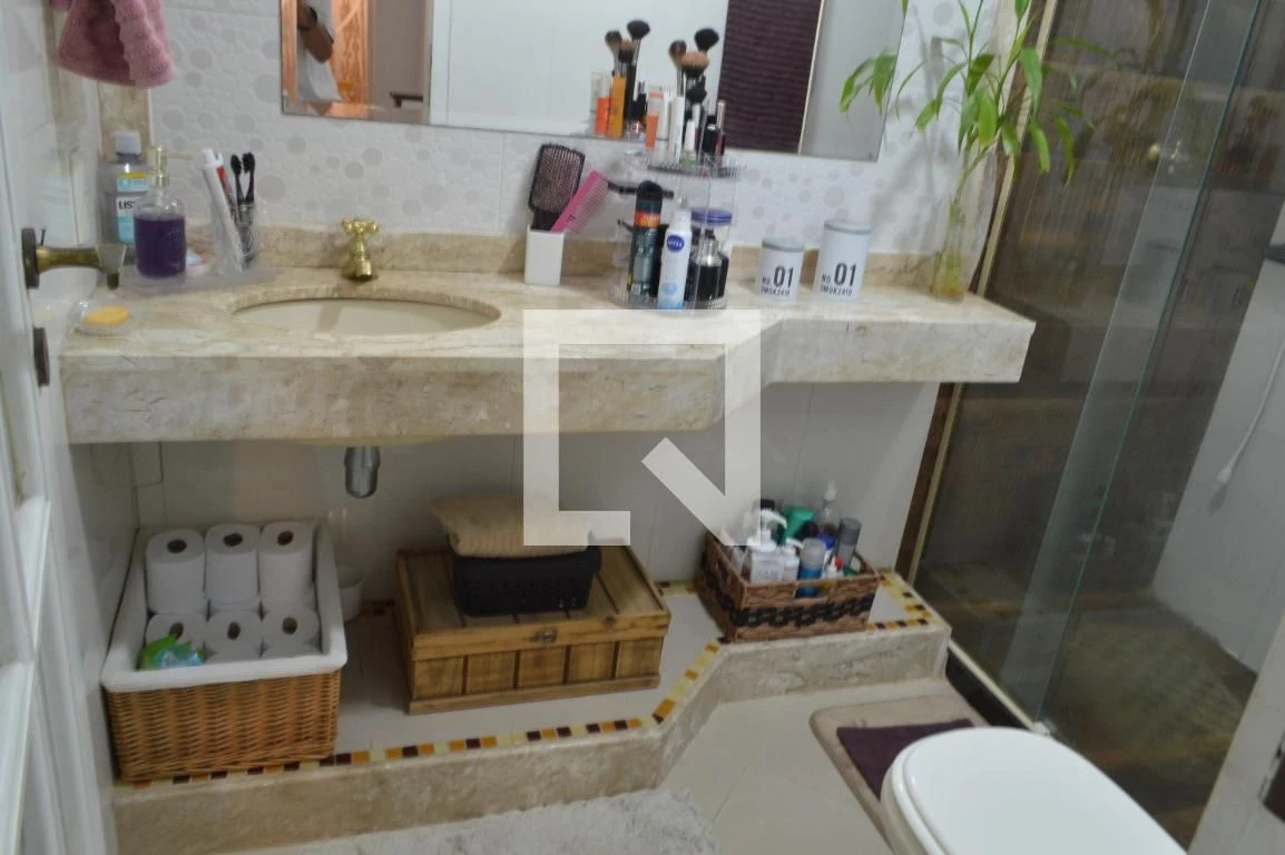 3-bedroom apartment with a bathtub — photo 42