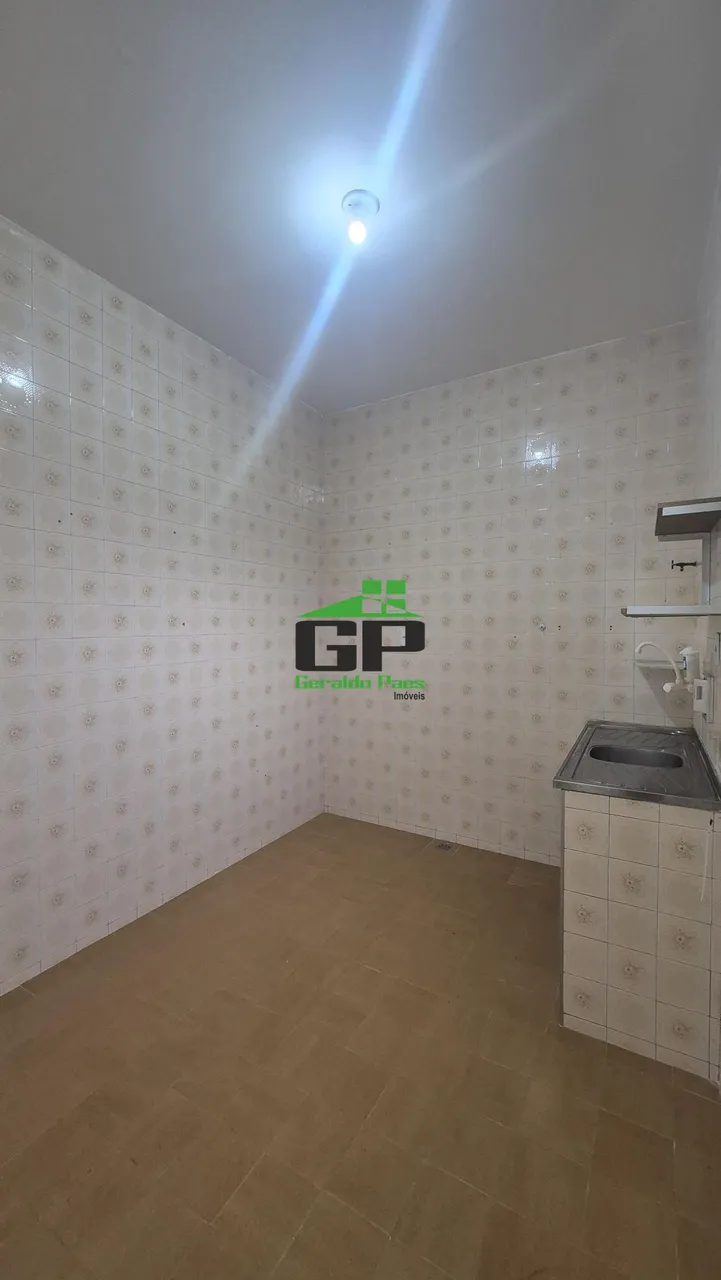 Unfurnished house with 1 bedroom and fitted cabinets — photo 11