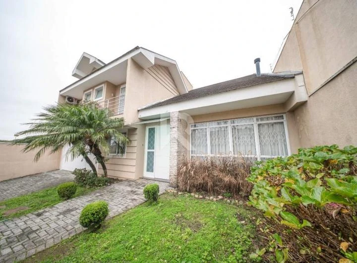 Будинок із басейном, 4 спальні та 690 м² — photo 2