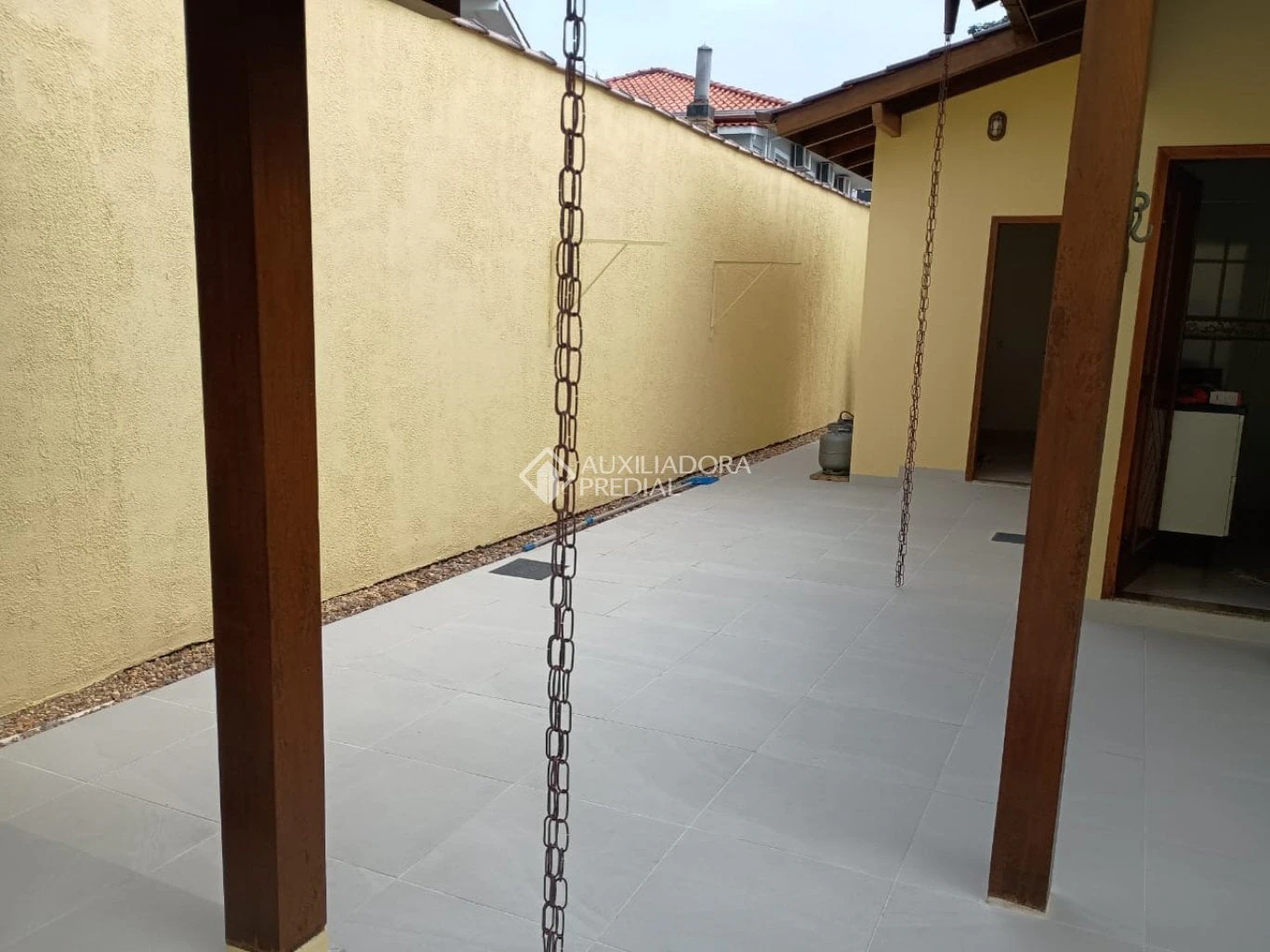 2-bedroom house with a garden in Florianópolis — photo 18