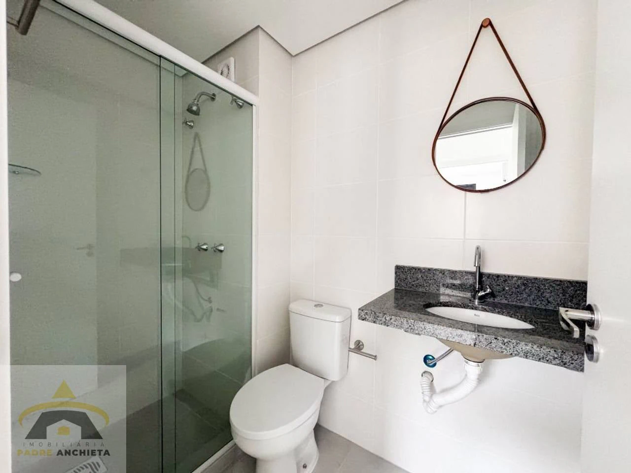 2-bedroom apartment with a home office in Curitiba — photo 10