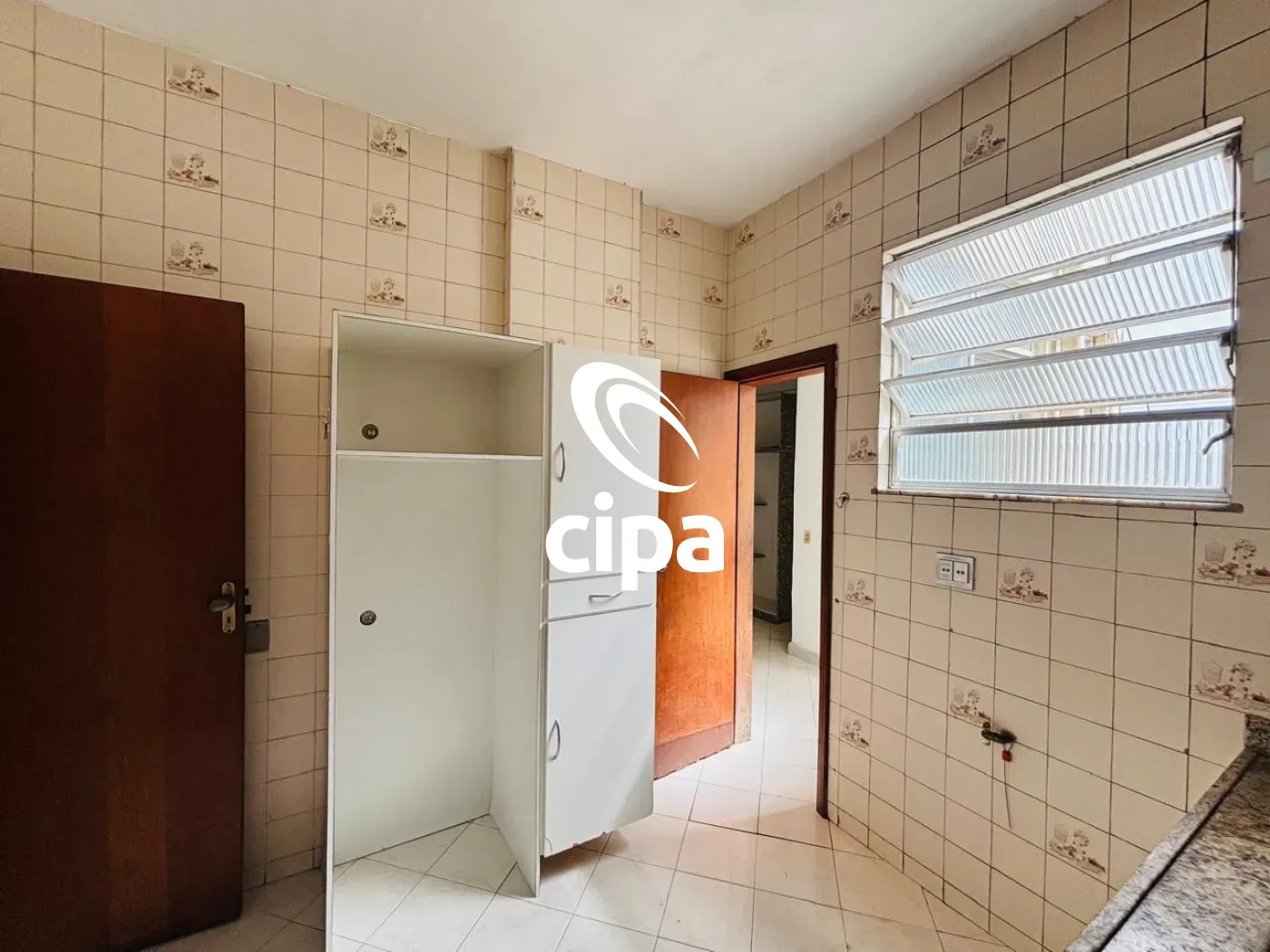 Mountain view in a 3-bedroom apartment, 98 m² — photo 9