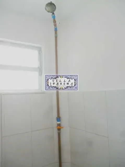 Unfurnished house with 4 bedrooms and 5 bathrooms — photo 11