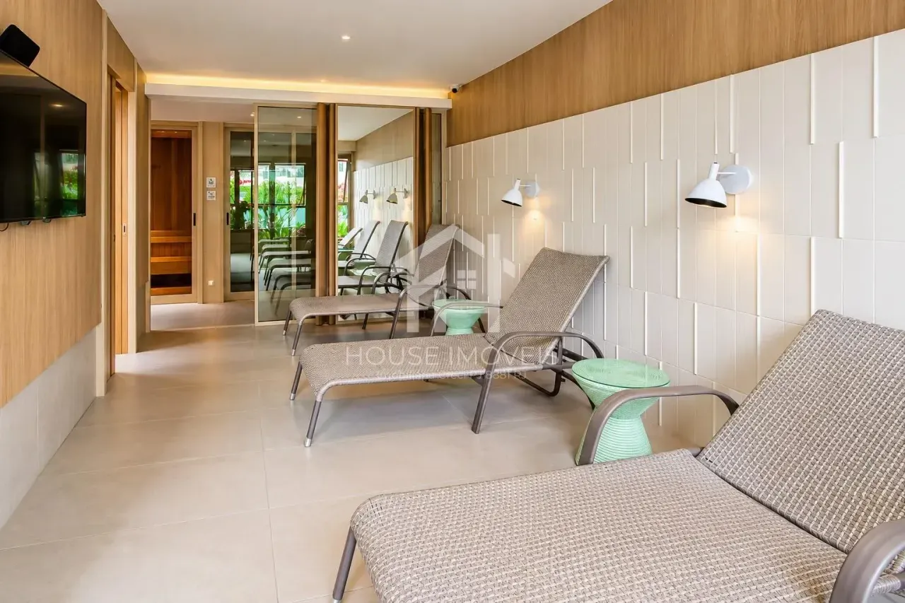 3-bedroom apartment with a water view in Rio de Janeiro — photo 16