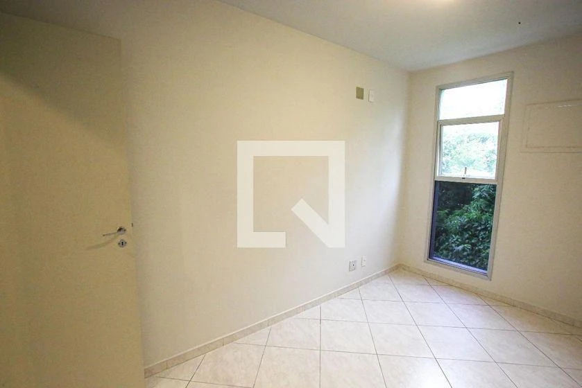 2-bedroom apartment in a building with a gym — photo 14