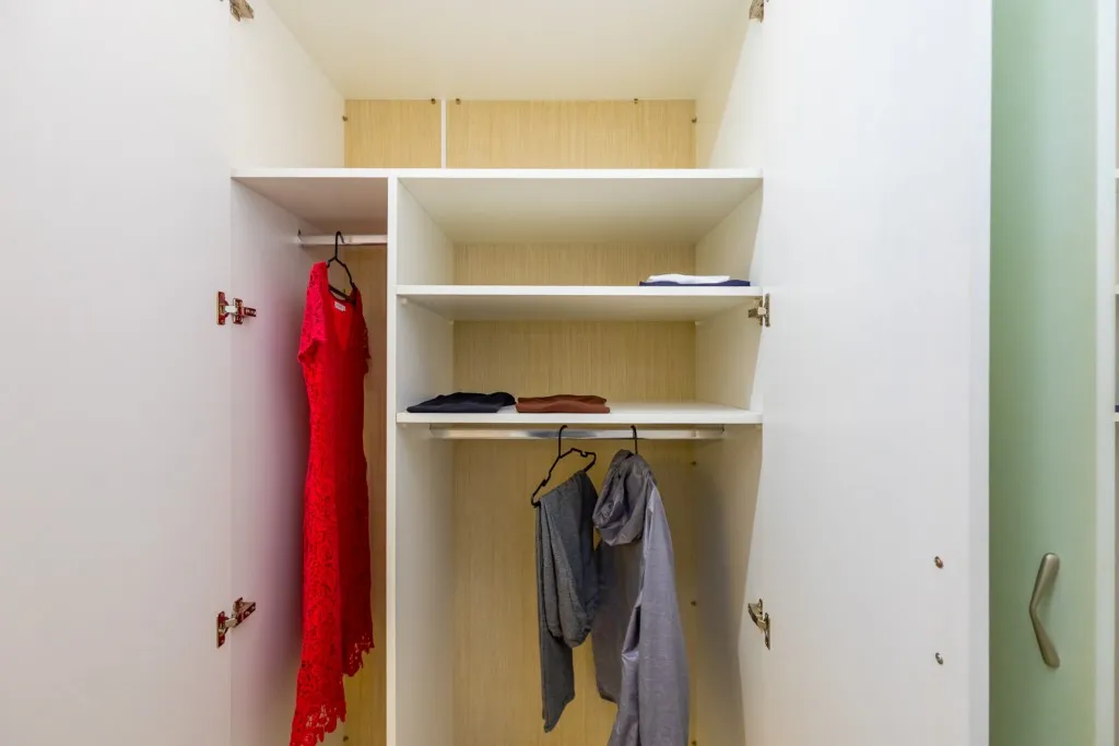 Furnished 31 m² studio with open-plan kitchen — photo 20