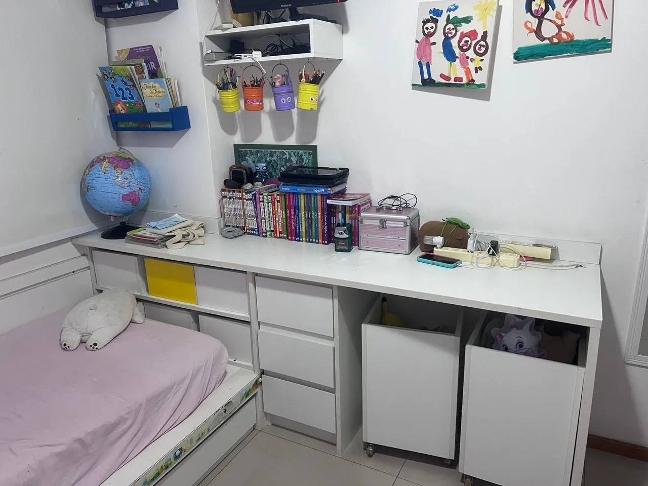 90 m² apartment with a washing machine and a home office — photo 20