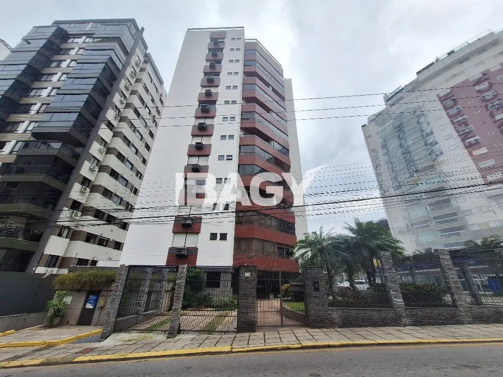 170 m² unfurnished apartment with 3 bedrooms and suite — photo 11