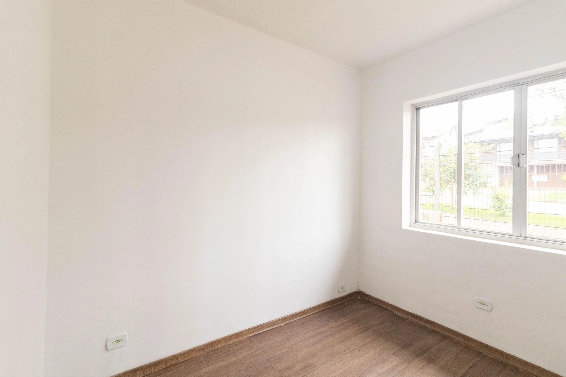 House, 195 m², with floor-to-ceiling windows — photo 6