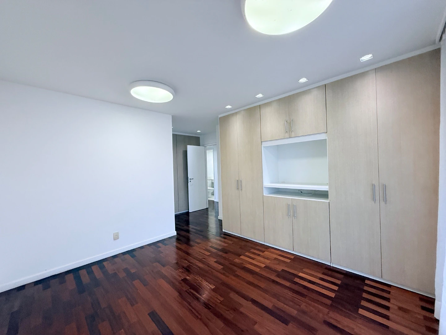 4-bedroom apartment with a washing machine in Rio de Janeiro — photo 4