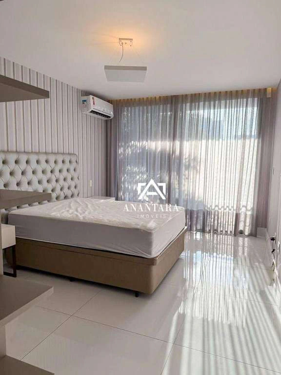 Furnished 980 m² house with 4 en-suite bedrooms — photo 2