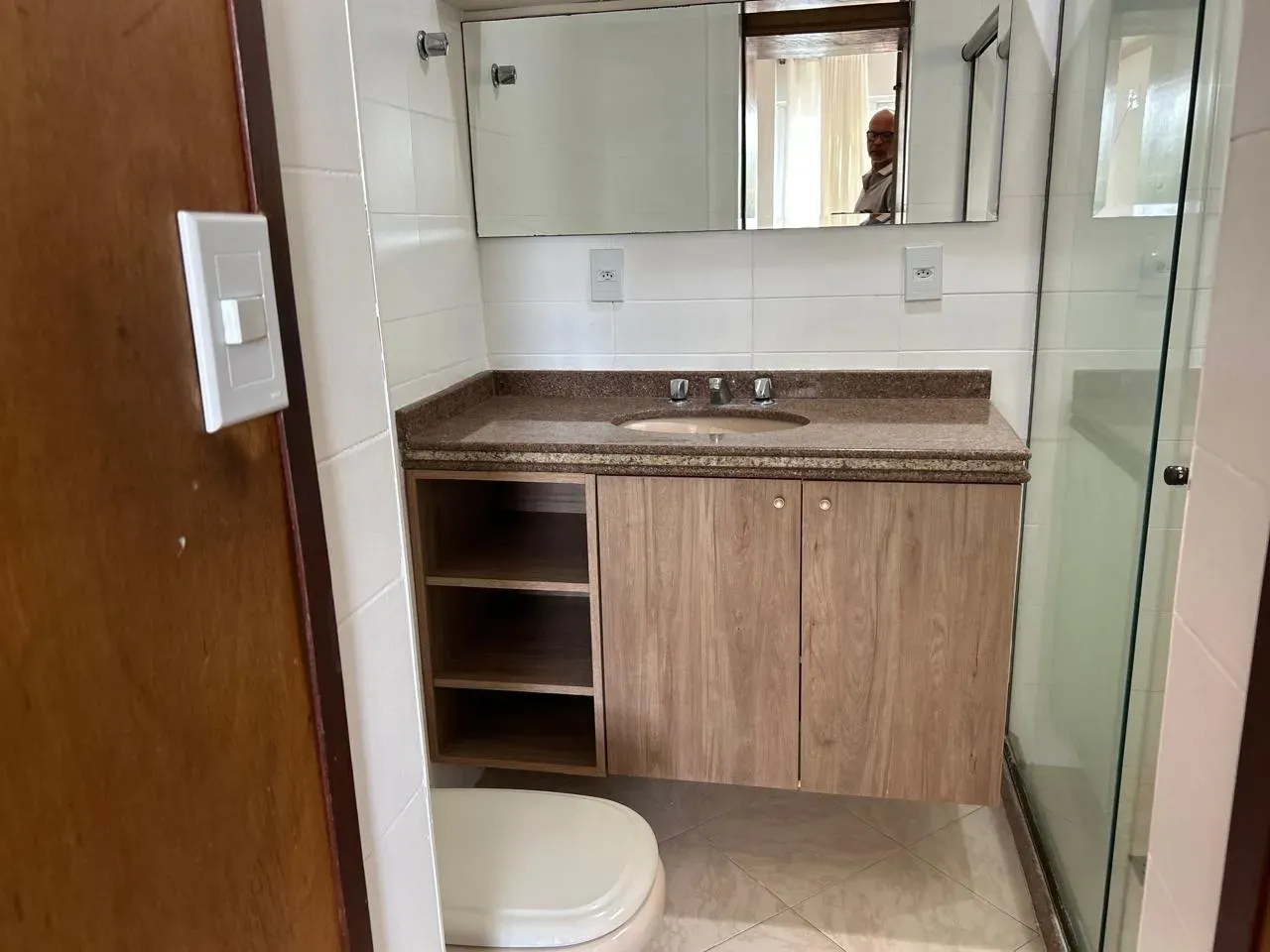 Unfurnished apartment with 3 bedrooms and 5 bathrooms — photo 33
