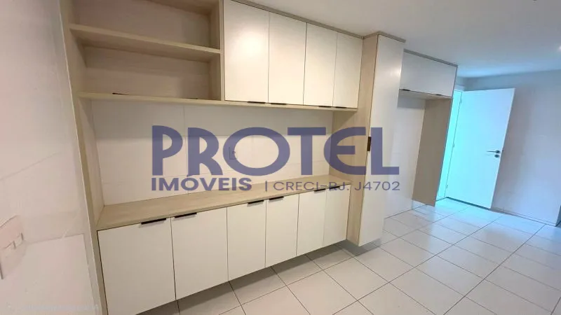 Unfurnished penthouse with 4 bedrooms and 5 bathrooms — photo 36