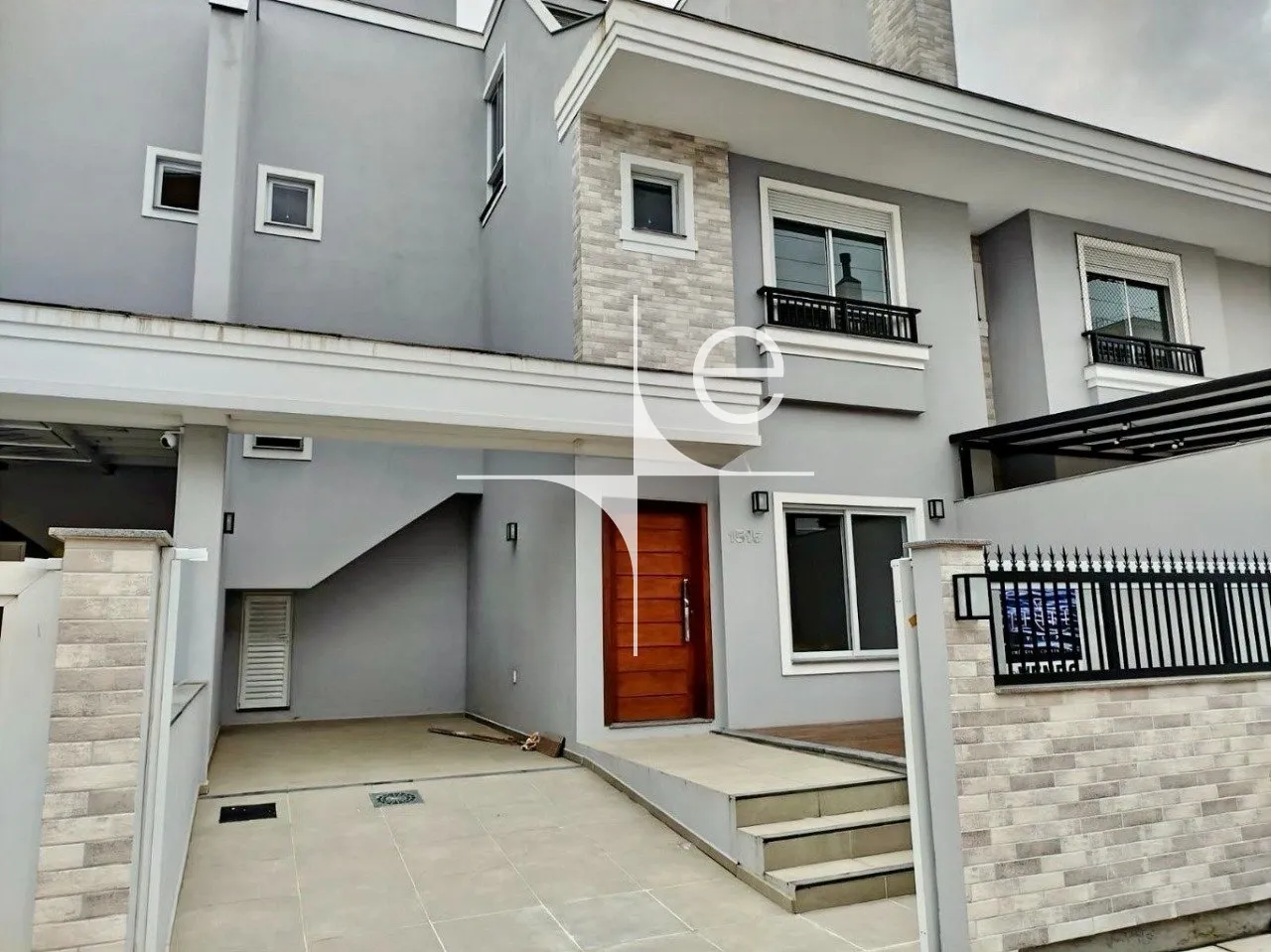 Casa com 4 suítes e 217 m², 1 vaga e 1º andar — photo 4