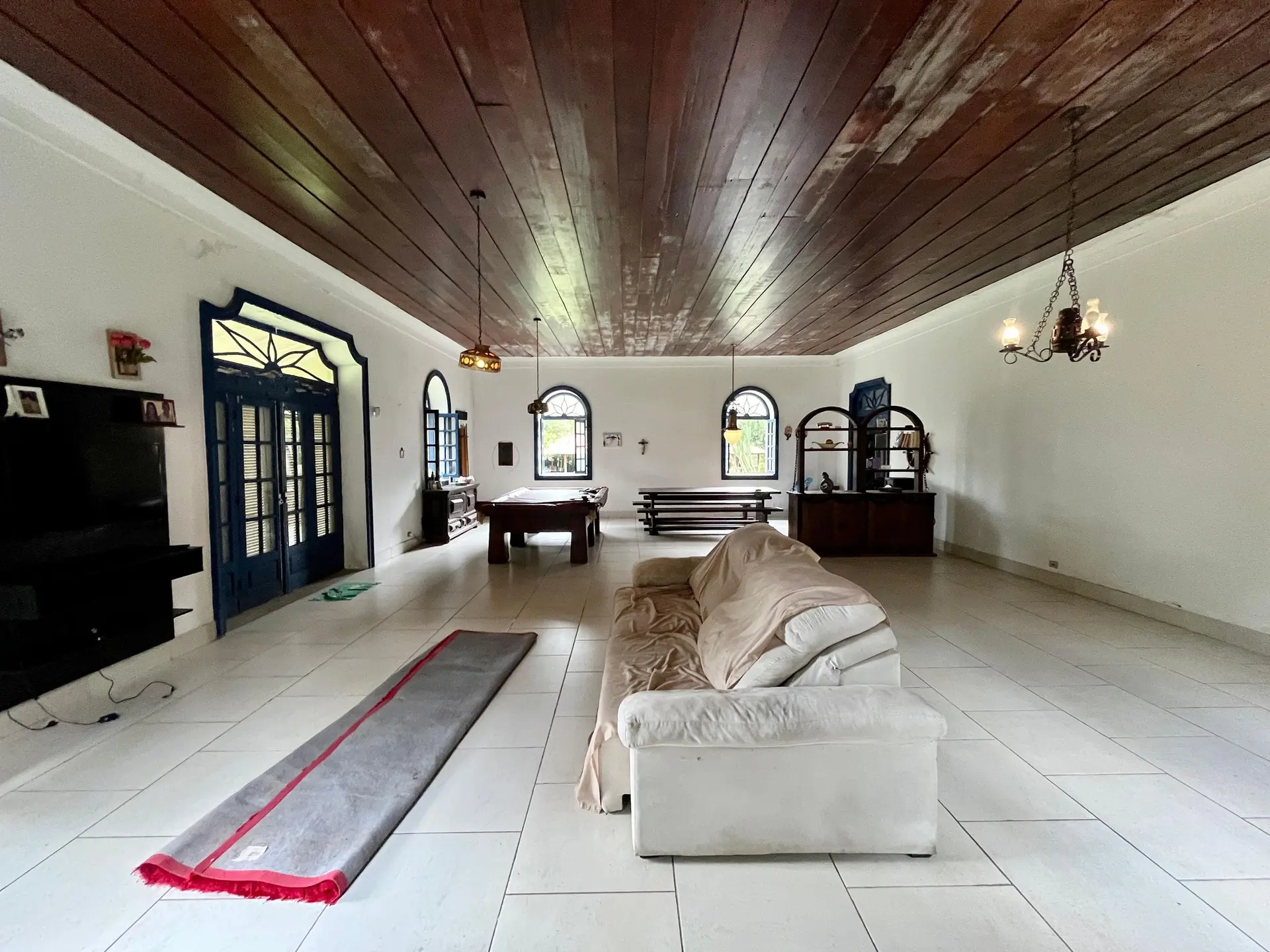6-bedroom house with a washing machine — photo 21