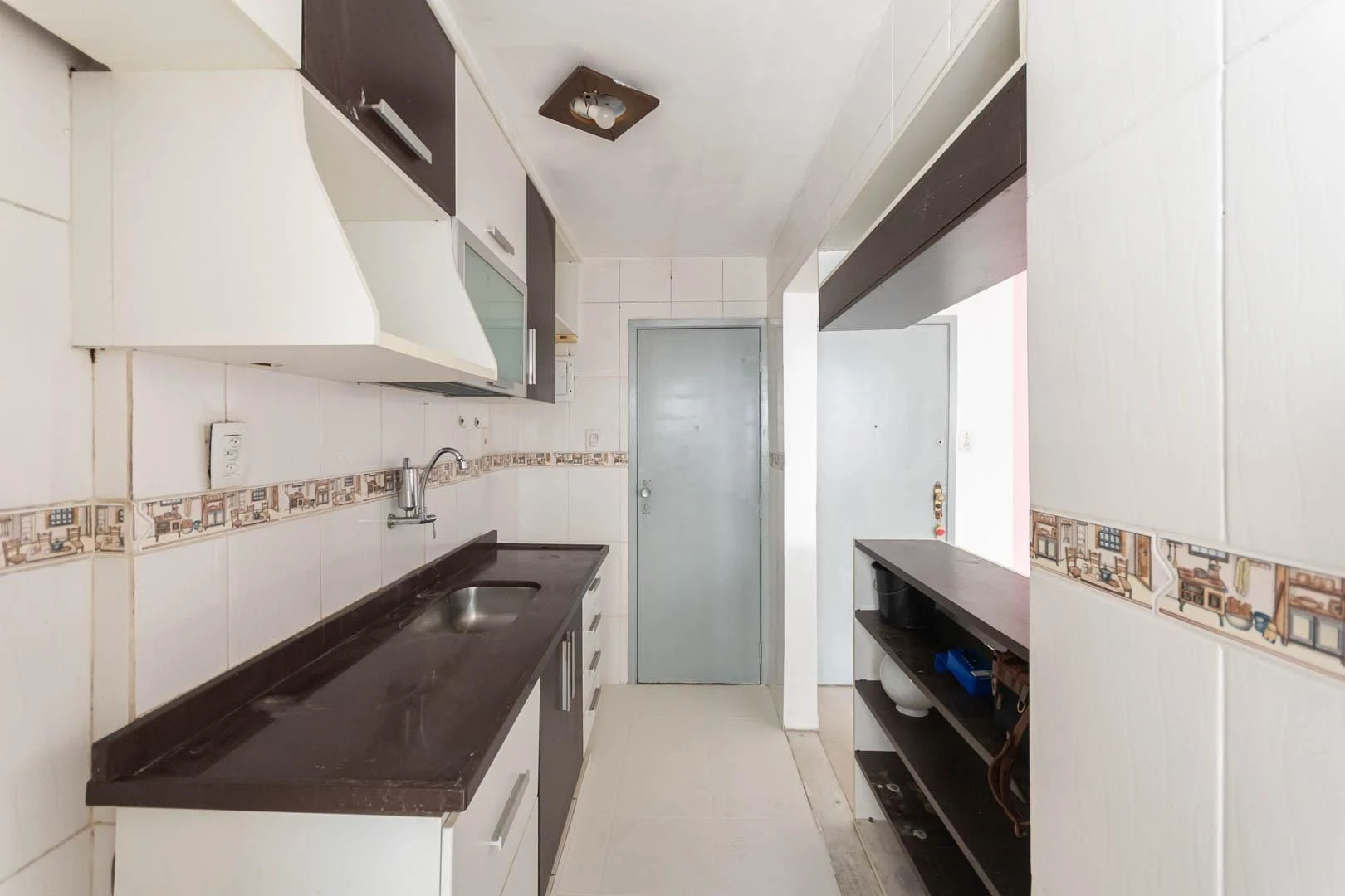 2-bedroom apartment with open-plan gas kitchen — photo 25