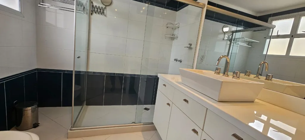 Duplex house for rent with 4 bedrooms and 5 bathrooms — photo 35