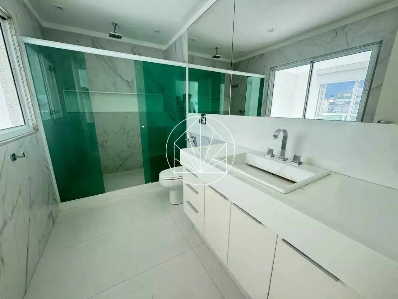 Apartment, 660 m², with a mountain view — photo 11