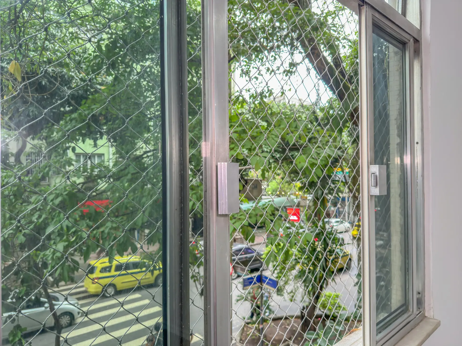 Mountain view in a 2-bedroom apartment, 76 m² — photo 13