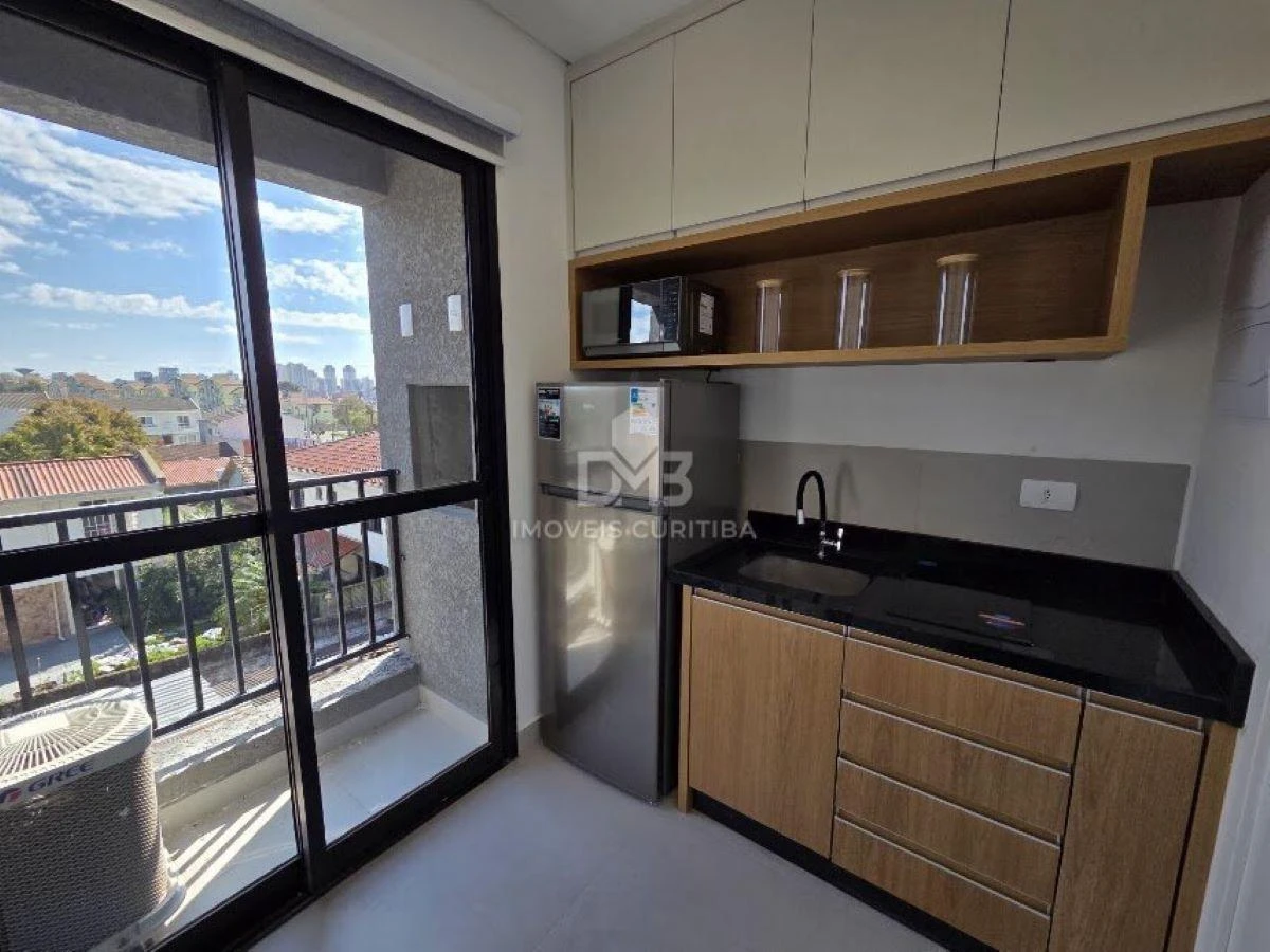 One-bedroom apartment with a home office in Curitiba — photo 2