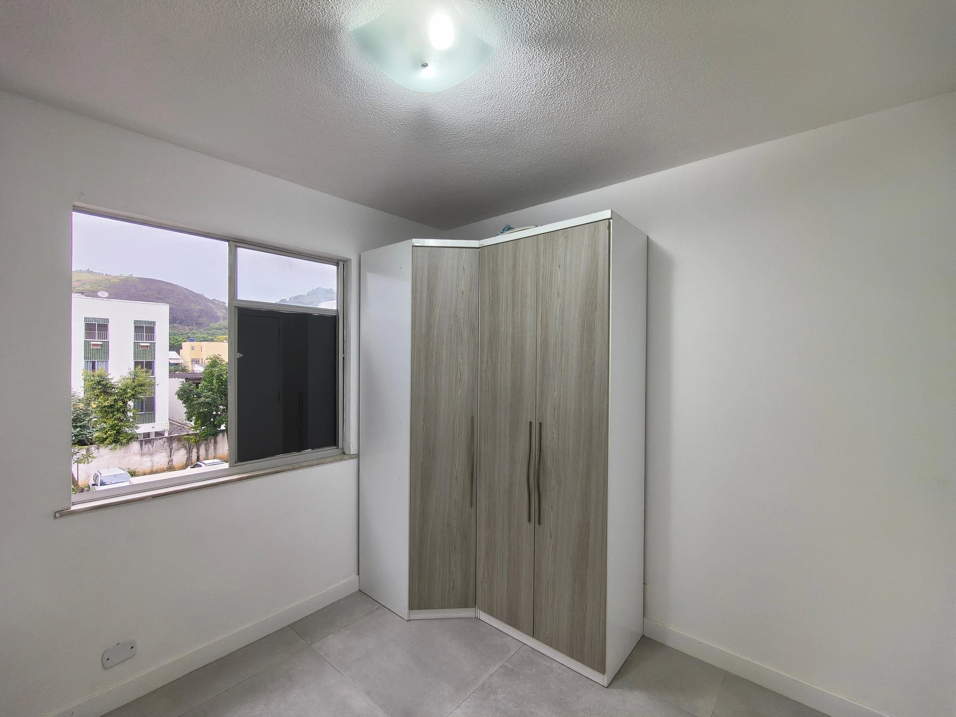 3-bedroom apartment with a park view — photo 23