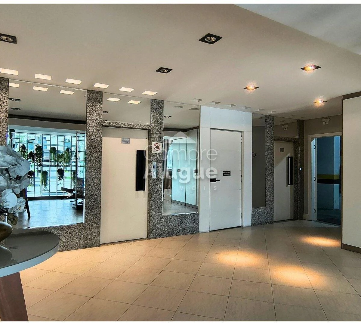 3-bedroom apartment in a building with a gym — photo 35