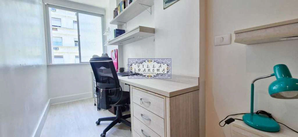 2-bedroom apartment with balcony and floor-to-ceiling windows — photo 22