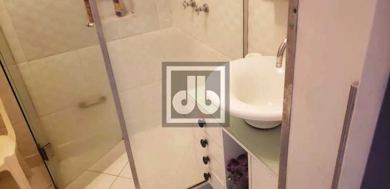 Furnished 140 m² apartment with 4 bedrooms and 1 parking — photo 16