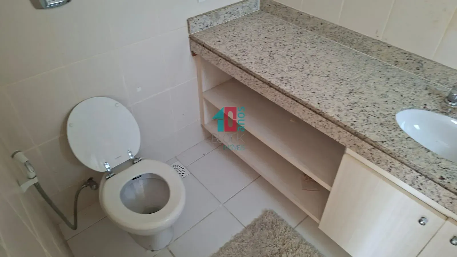 Condominium house with 4 bedrooms and closed kitchen — photo 23