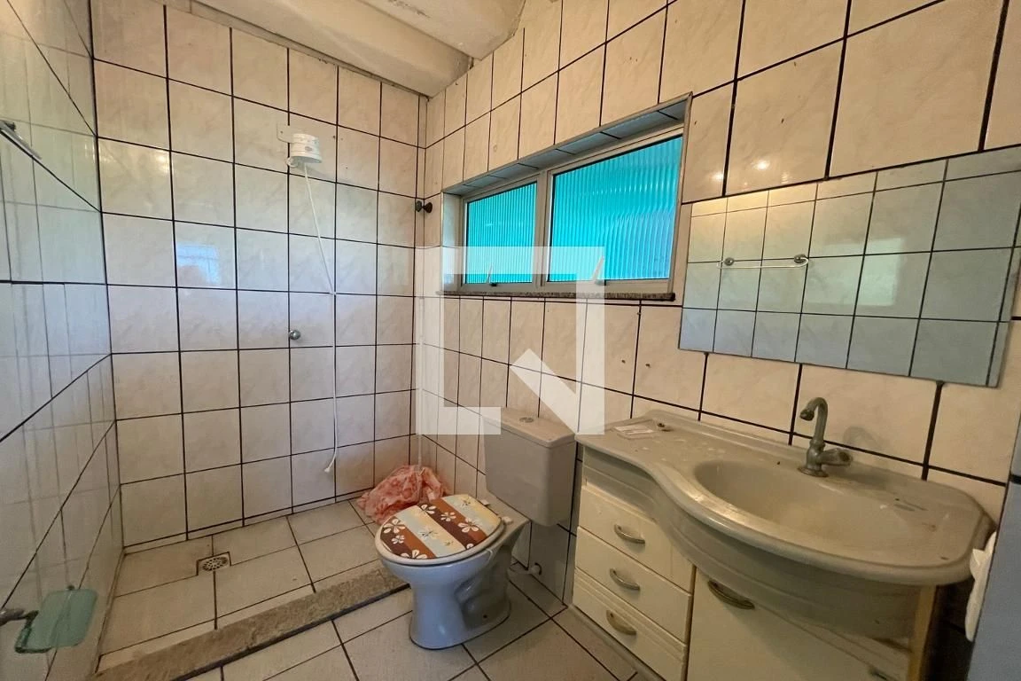 Casa para alugar com 4 quartos, varanda e quintal — photo 62