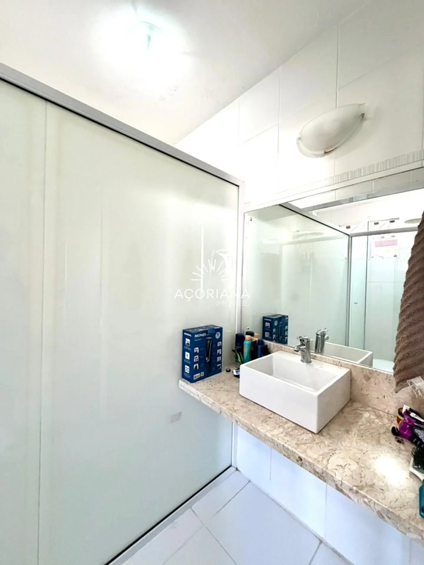 Floor-to-ceiling windows in a 3-bedroom house, 224 m² — photo 35