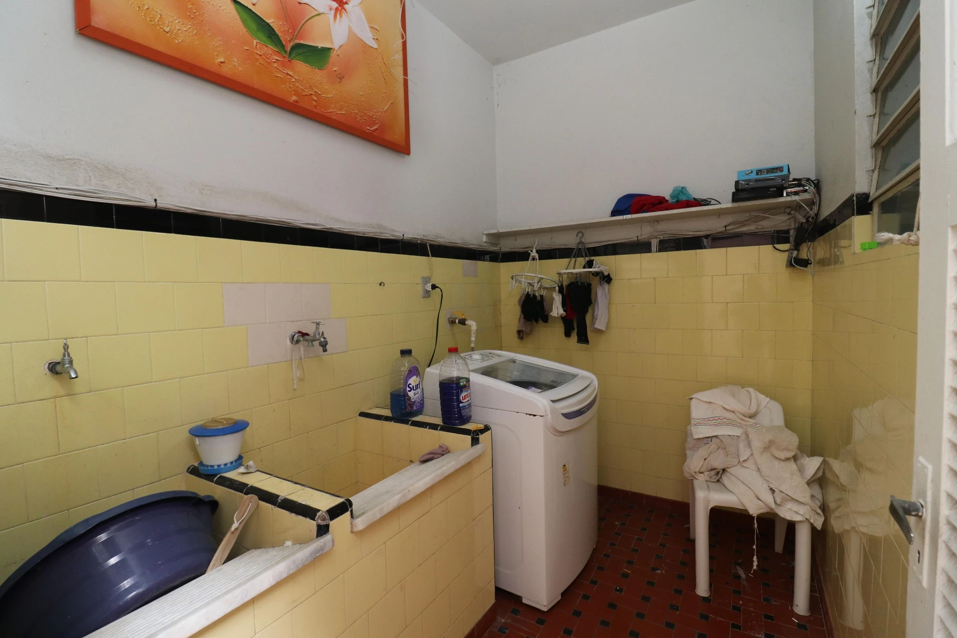 10-bedroom house with a bathtub in Rio de Janeiro — photo 93