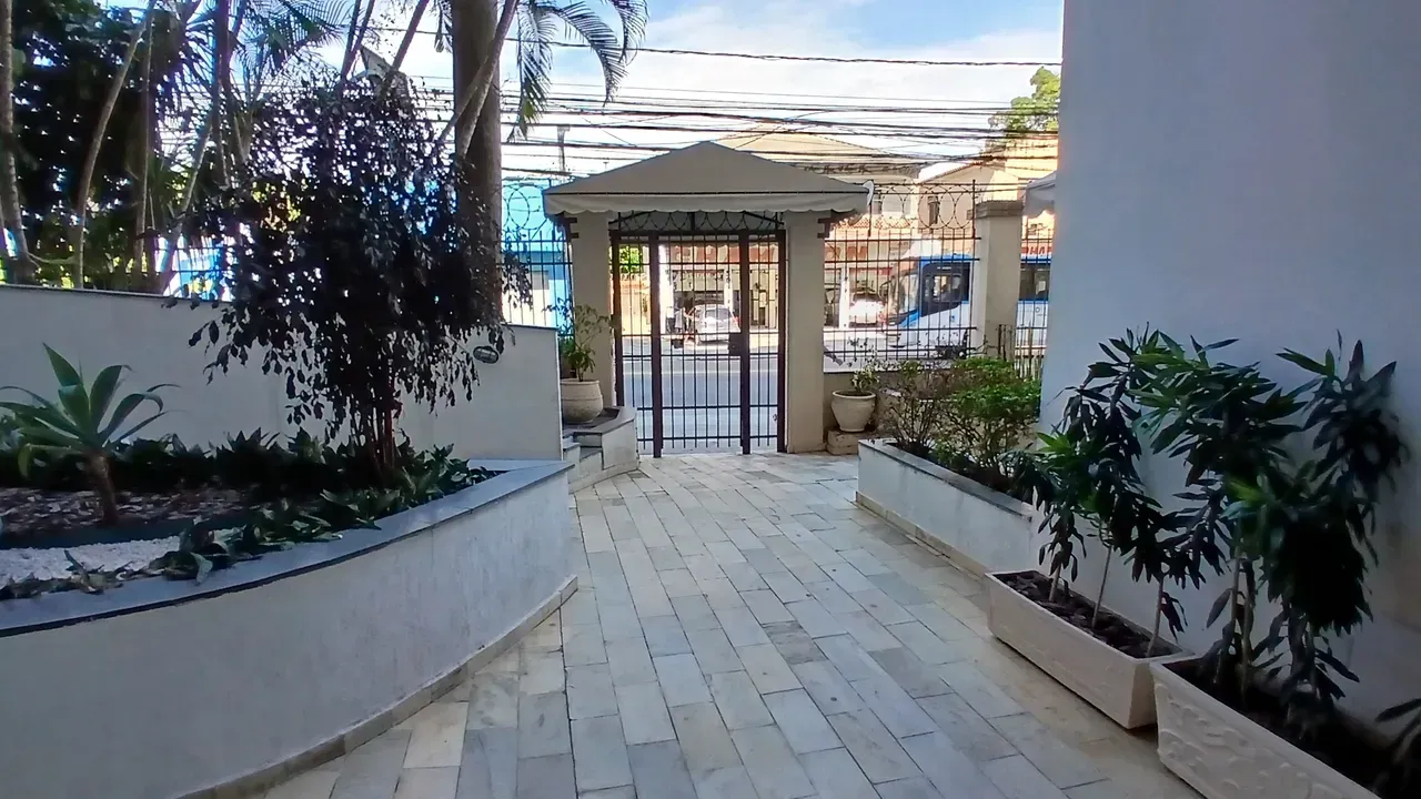 2-bedroom apartment with a balcony and 67 m² — photo 56