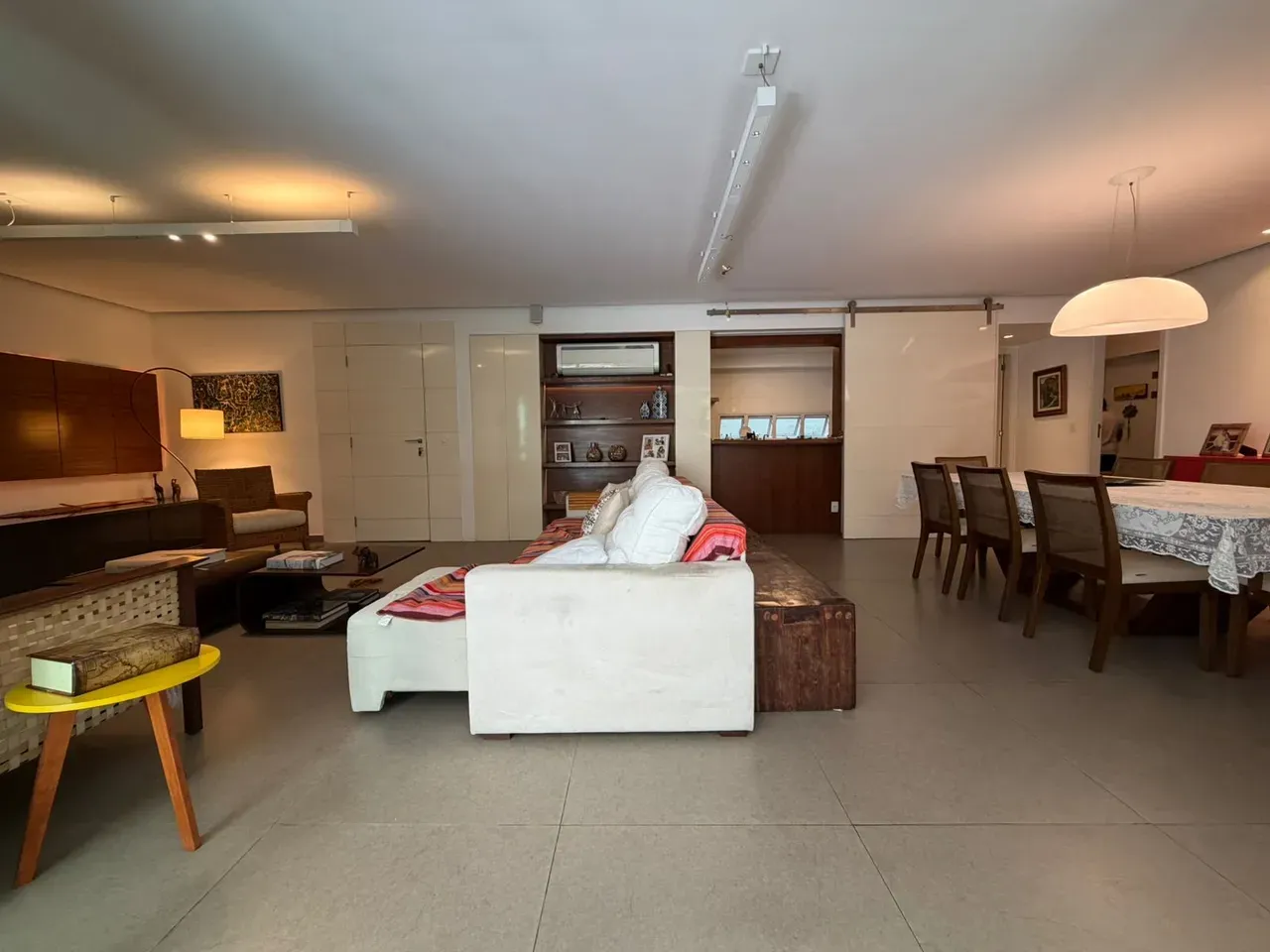 Apartamento com 3 quartos, 3 banheiros e varanda fechada — photo 24