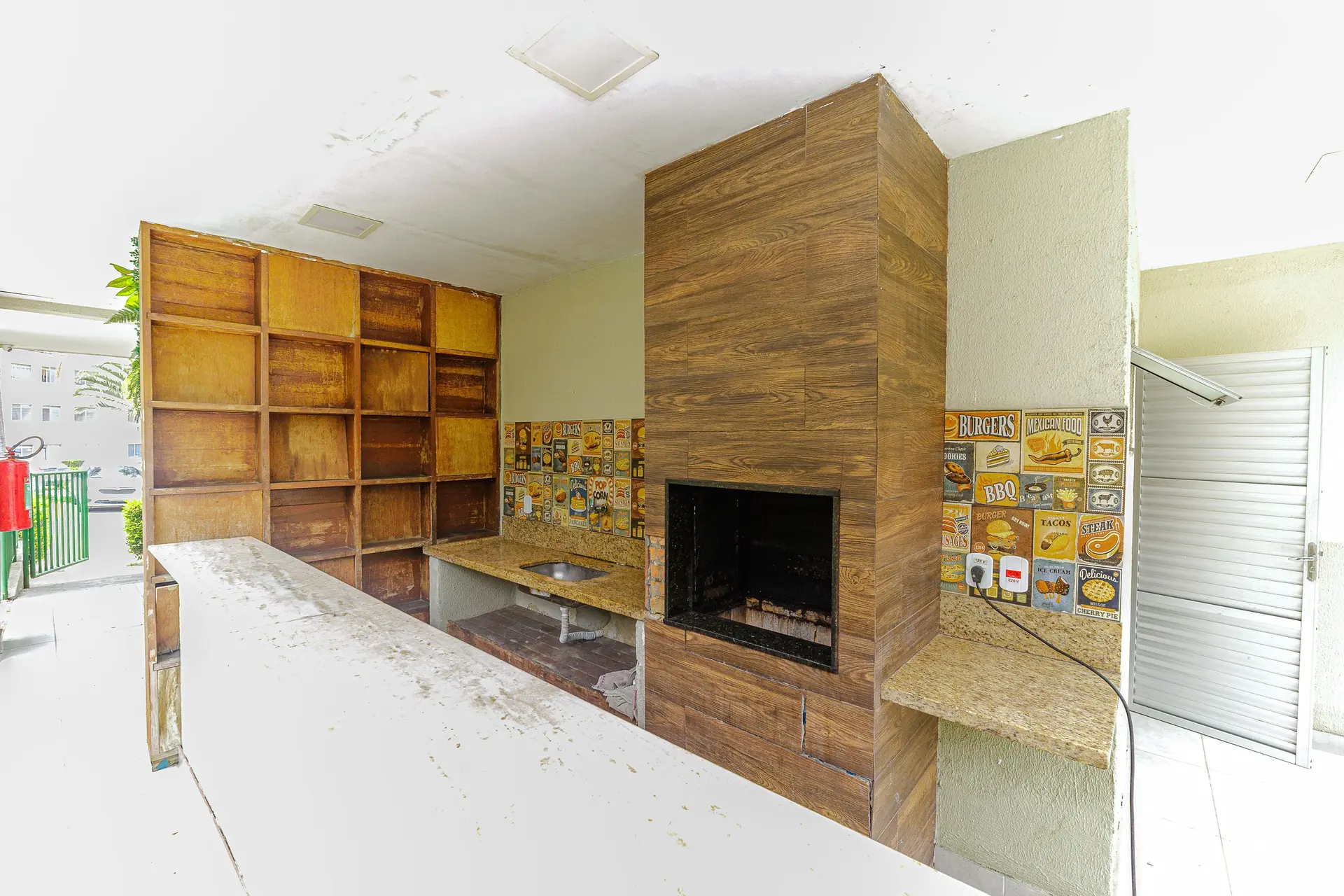 2-bedroom apartment in a building with a pool — photo 33