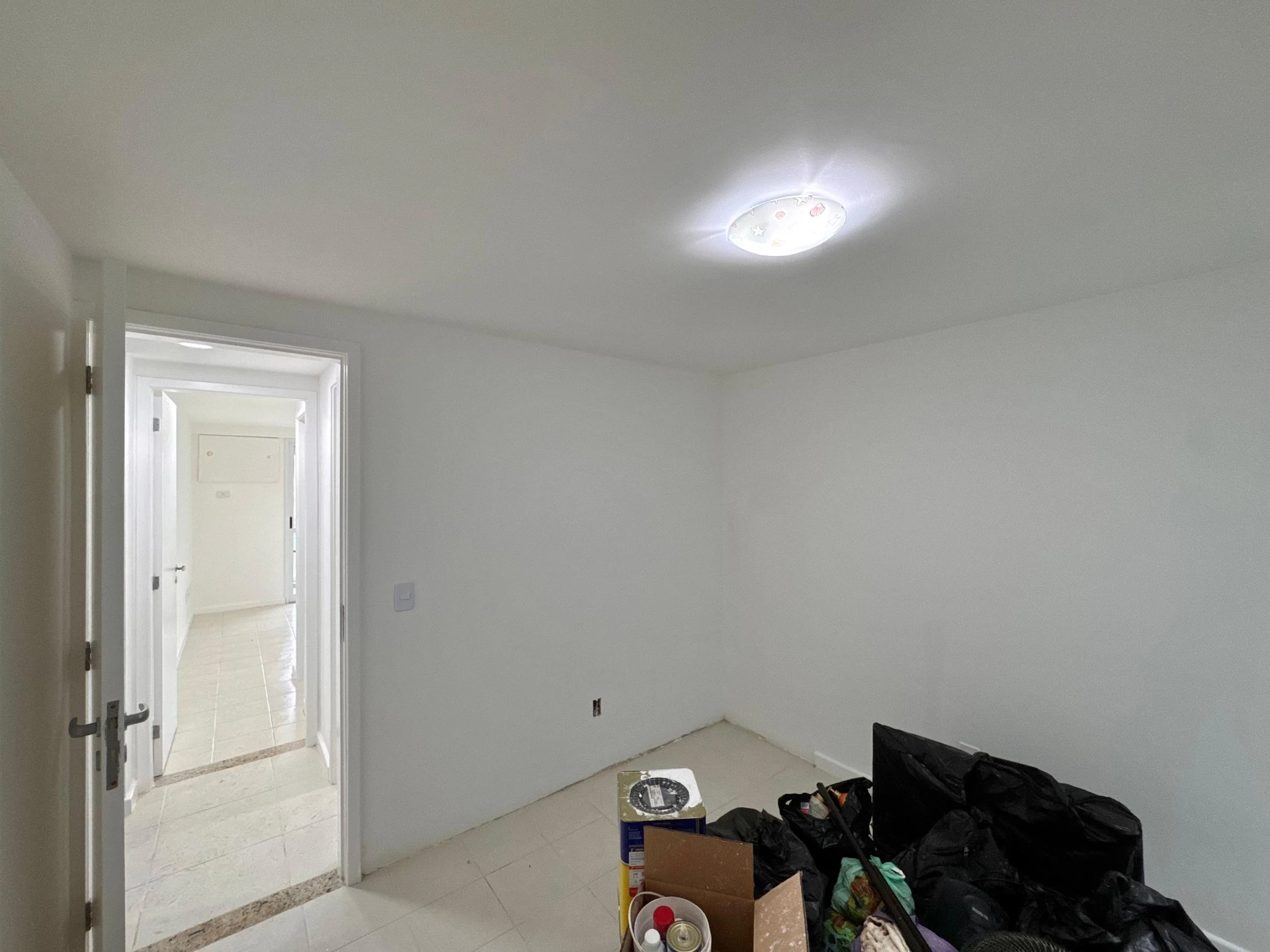 2-bedroom apartment with 2 parking spots and enclosed balcony — photo 25