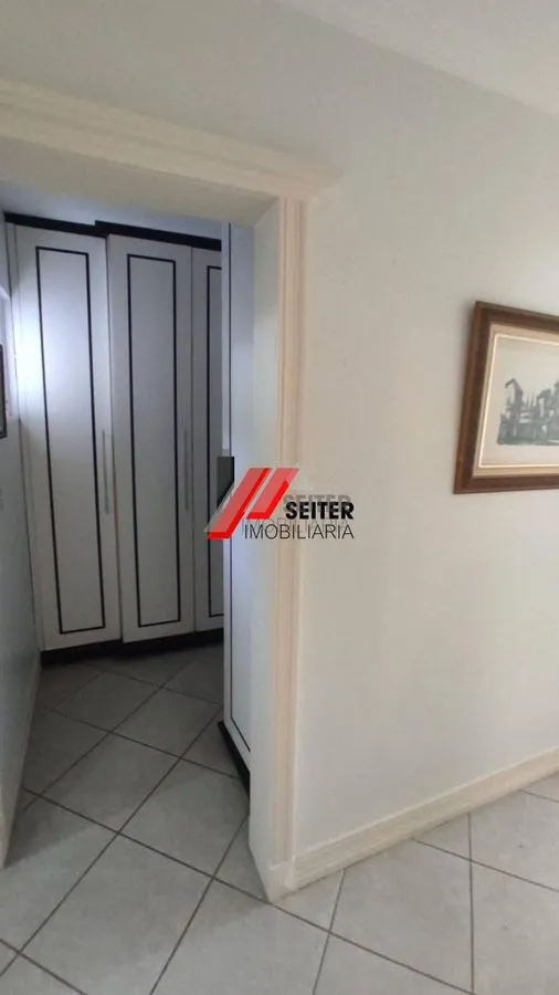 Rental house with 5 bedrooms and an open-plan kitchen — photo 28