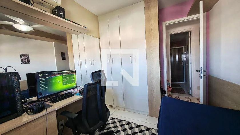 Панорамные окна и 4 спальни: квартира 200 м² — photo 30
